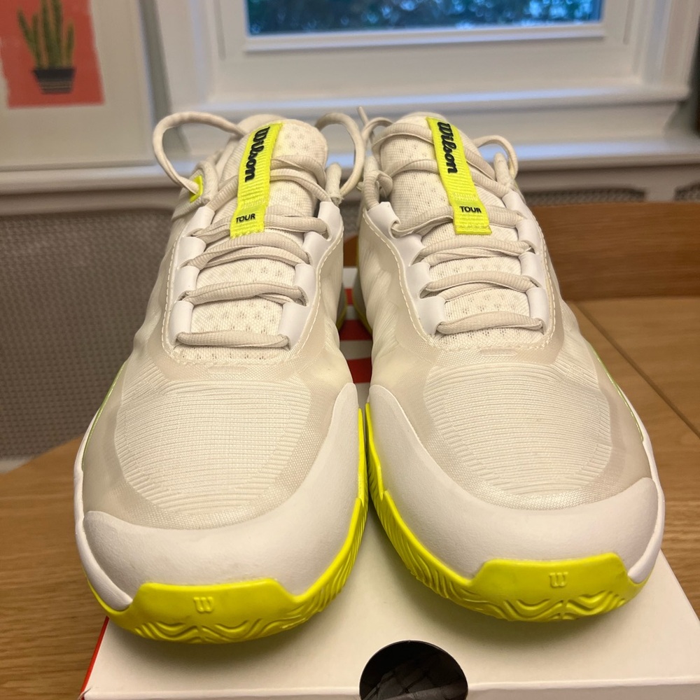 Wilson Intrigue Tour OZ White/ Yellow Size 8.5 Women’s